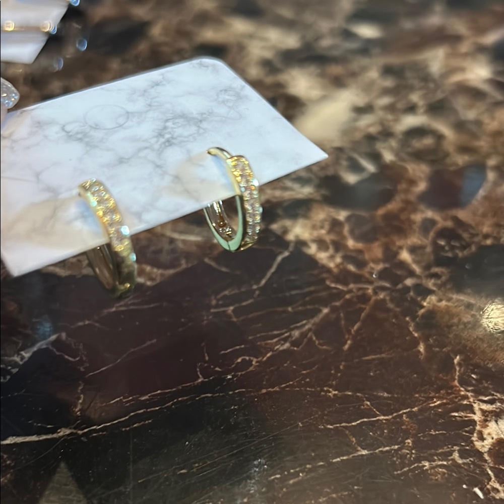 NEW Elegant Gold Plated Hoop Earrings